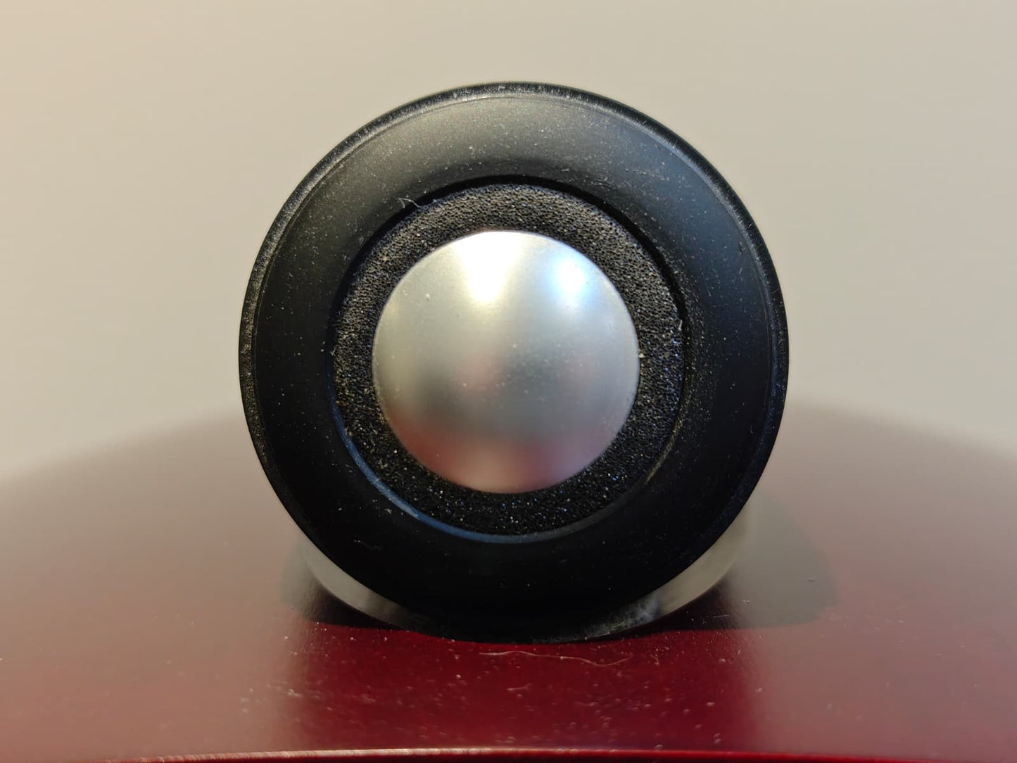 Second Hand Bowers & Wilkins 805 Nautilus Speakers Red Cherry