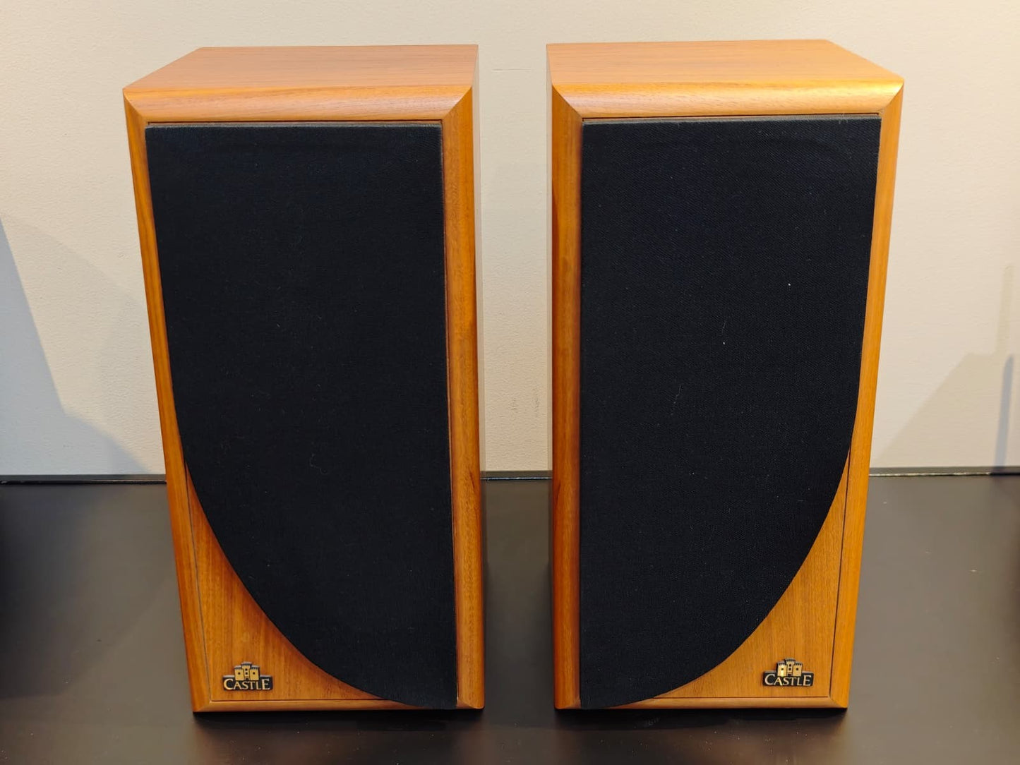 Second Hand Castle Acoustics Warwick 3 Speakers Cherry