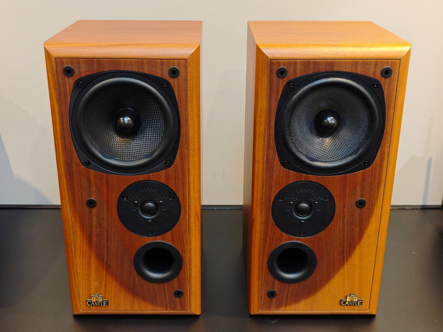 Second Hand Castle Acoustics Warwick 3 Speakers Cherry